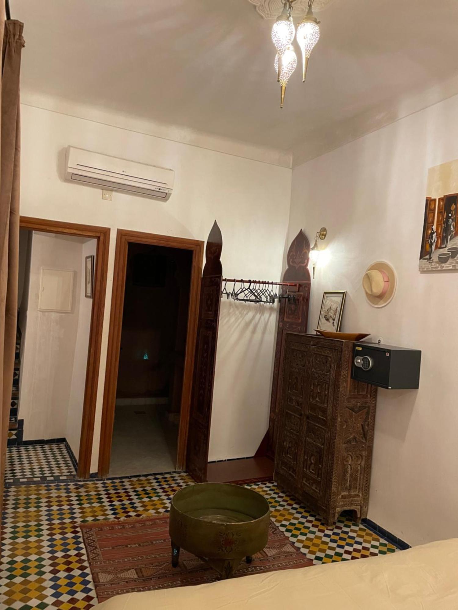 Dar Seffah Au Coeur De La Medina Villa Fes Luaran gambar